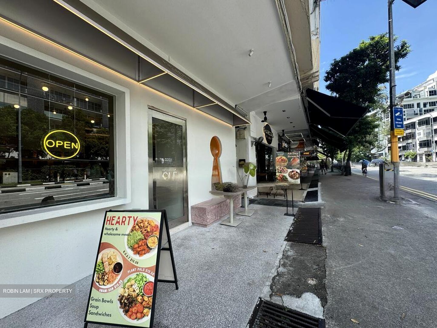 Yong An Park (D9), Retail #476190281